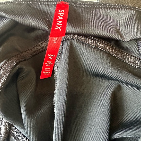 Spanx Faux Leather Leggings - Picture 8 of 8